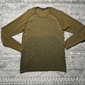 Lululemon Metal Vent Tech Long Sleeve 2.0 Men’s Large Fools Gold/True Navy Gym